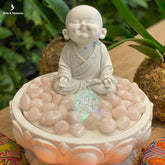 fonte fountain buddha water agua decoracao fengshui garden jardim monge budista budinha sorrindo sorridente decoracao cristais quartzo rosa artesintonia 3