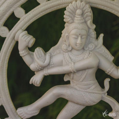 arte-hindu-nataraja-shiva-dancarino-thandava-roda-vida-centelha-divina-deus-hinduismo-marmorite-branco-zen-home-decor