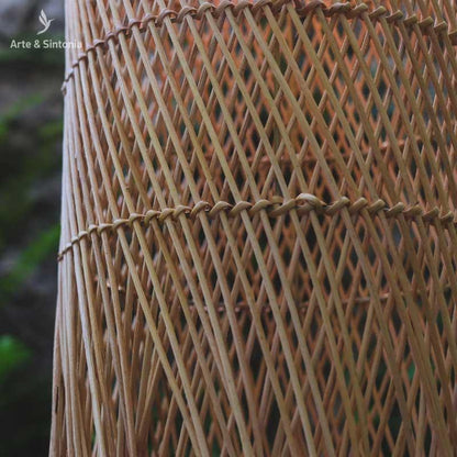 luminaria-grande-fina-fibras-naturais-home-decor-decoracao-balinesa-bali-artesanal-artesanato-indonesia-artesintonia-boho-4