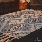 textil-tapete-capacho-dupla-face-indiano-fofo-peludo-home-decor-decoracao-boho-étnico-ethnic-tribal-rústico-minimalistaindian-indiana-casa-ambientes-internos-artesintonia-tribal-figuras-geometricas