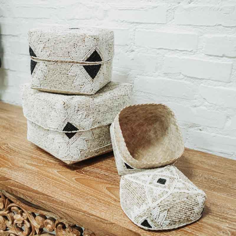 trio-caixas-decorativas-micangas-artesaal-home-decor-decoracao-boho-balinesa-indonesia-artesintonia