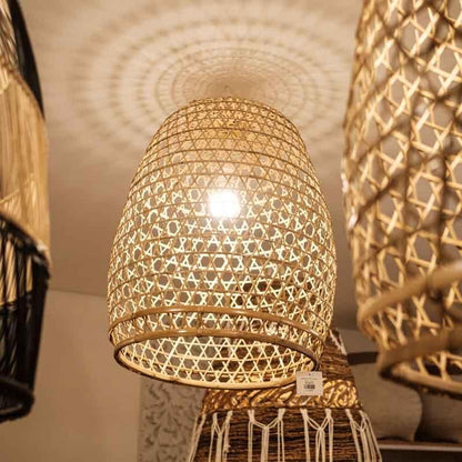 lustre fibra natural bambu decorativo iluminação artesanato bali indonésia bamboo chandelier balinese loja artesintonia