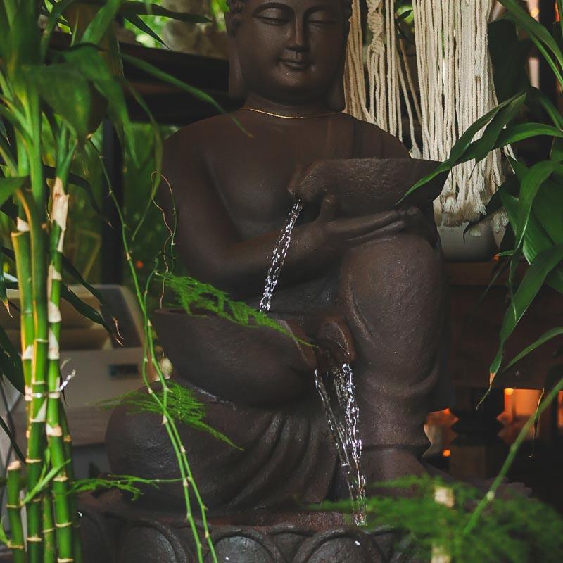 fonte-buda-buddha-cascata-budista-feng-shui-fengshui-decoracao-decorativa-garden-jardim-objetos-decorativos-zen-marmorite-po-pedra-escura-preta-05