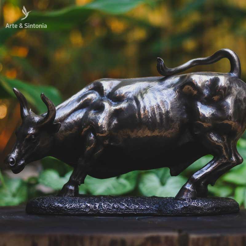 escultura estatua touro wall street resina verenose design decorativo home decor decoração animais decorativos artesintonia bull street miniatura