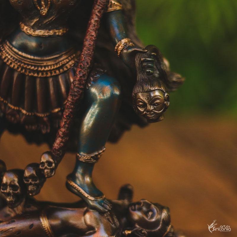 escultura resina deusa hindu kali metalizada home decor veronese design style