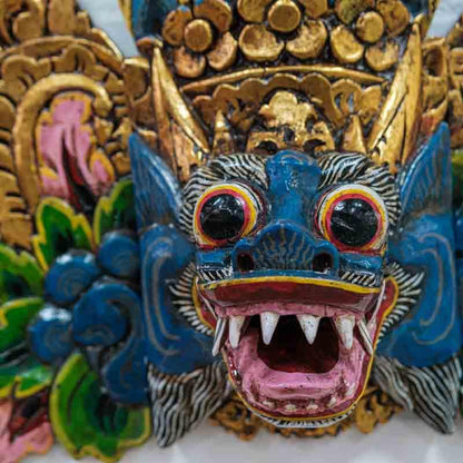 mascara decorativa madeira wood carved barong balinese rangda garuda decoracao decoration paredes wall madeira entalhada artesintonia azul