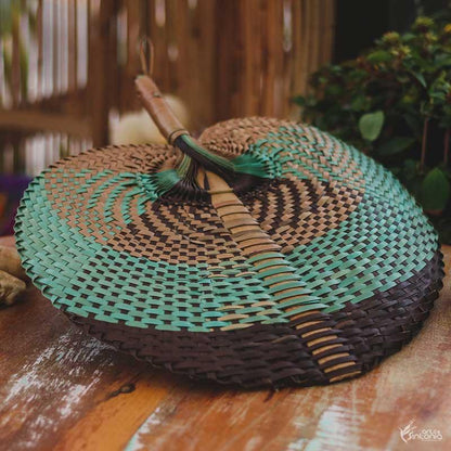 BO10 2 leque fibra natural medio azul artesanal artesanato arte bali indonesia artesintonia 1