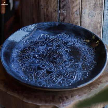 prato artesanal ceramica azul escuro dark blue mandala folhas leafs home decor atelie da vila artesintonia 2
