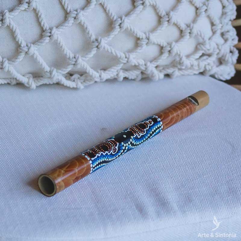 flauta doce aborigene indigena artesanal instrumento musical sopro balines indonesia bali 2