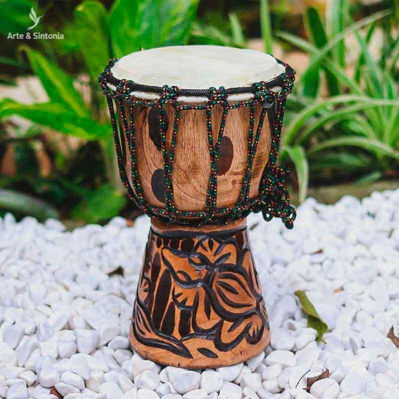 tambor djambe batidas madeira entalhada artesanato bali indonesia instrumento musical som melodia tocar comprar loja artesintonia