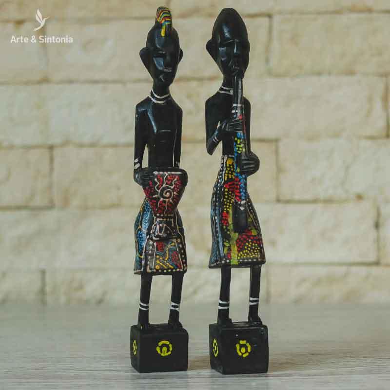 escultura madeira colorida estilo etnico bali decor primitivos indonésios dupla musical