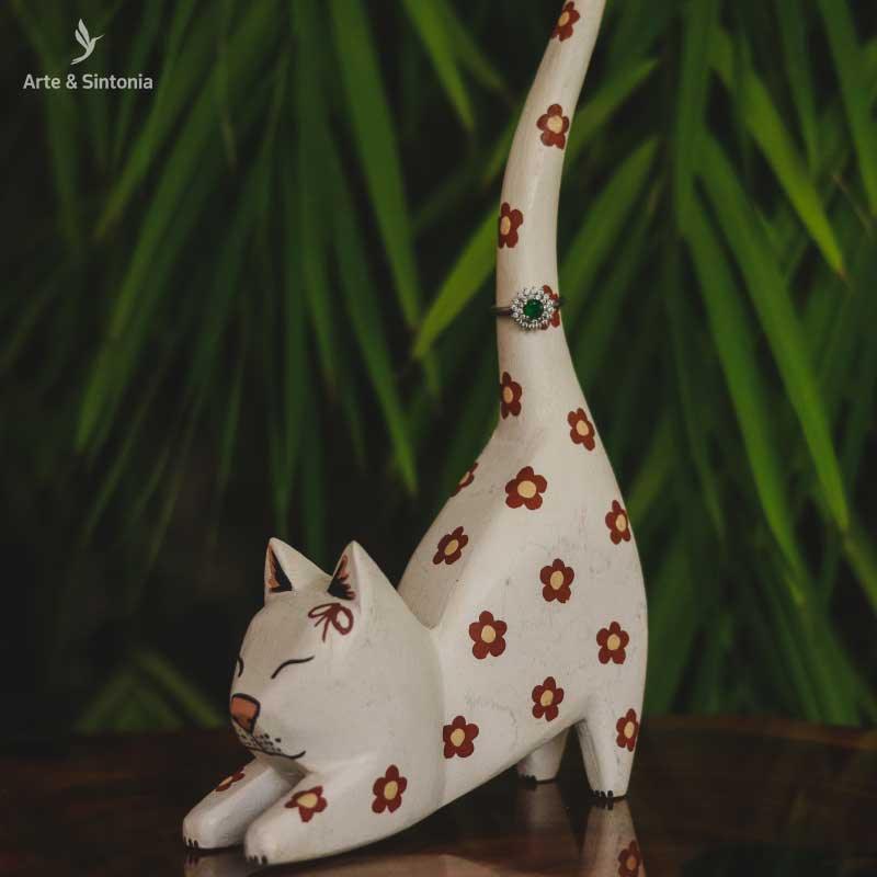 Wooden cat deals ring holder