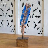 escultura de pena entalhada na madeira decoracao casa boho artesintonia artesanatos brasileiros minas gerais curral 12