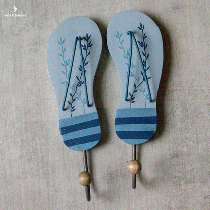 cabideiro artesanal madeira decoracao chinelos havaianas objetos decorativos casa ambientes quartos paredes artesanatos brasileiros home decor curral da cor mineiros artesintonia 2