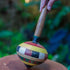 piao-madeira-artesanato-artesanal-entalhado-decoracao-brasileira-tradicional-minas-gerais-tiradentes-prados-curral-atelie-cor-artesintonia-entalhados-colorido-2-2