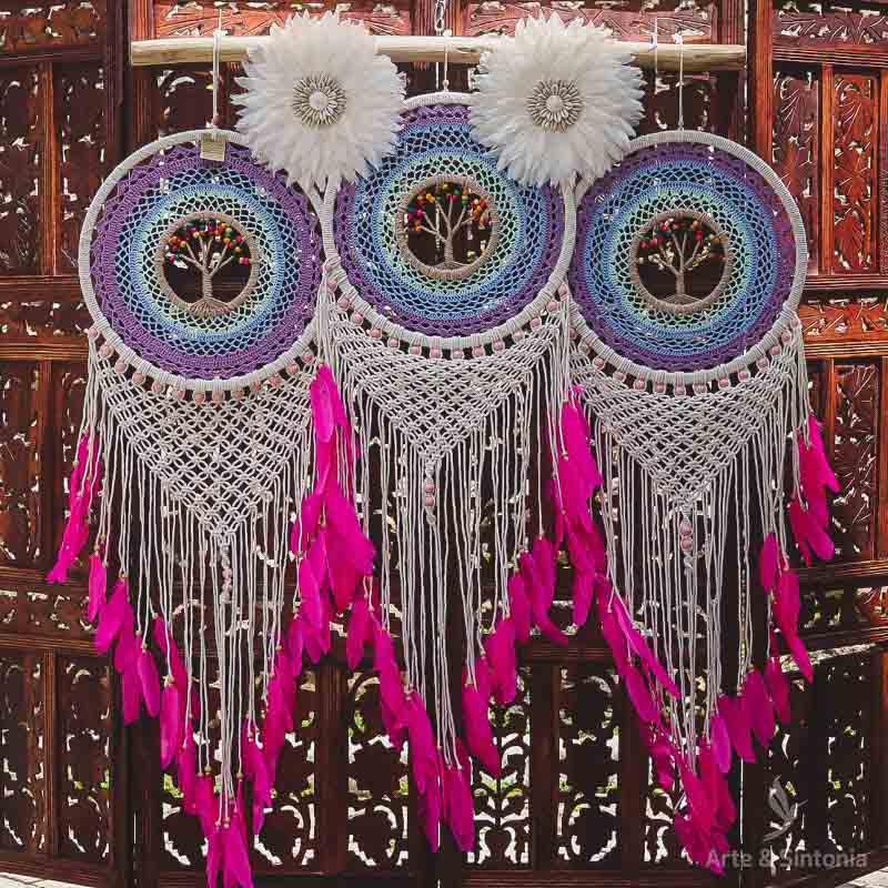 ltro dos sonhos triplo dream catcher penas macrame decorativo decoracao home decor artesanal artesanato bali balines indonesia cores colors purple white pink blue artesintonia 5