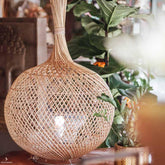 luminaria de chao rattan fibras naturais natural rotim objetos decorativos tramados balineses indonesia decoracao casa sala living estar objetos artesanais artesintonia biasa 2