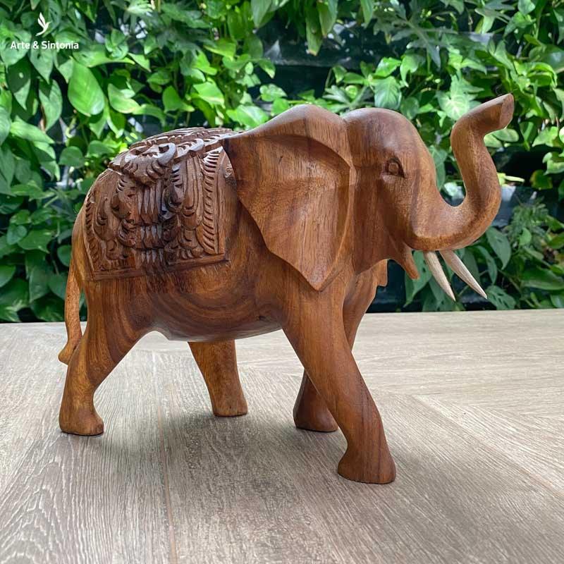 escultura elefante entalhado madeira decoracao balinesa indonesia artesintonia madeira suar wood carving 3