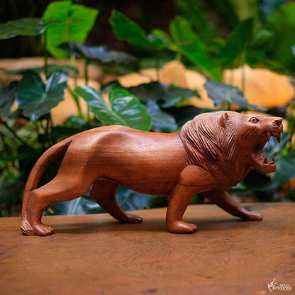 GL44 escultura leao entalhada madeira suar realista bali decor indonesia artesintonia handmade handicraft 5