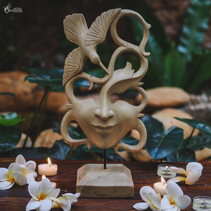 GL46 19 1 mascara decorativa com base madeira albizia passaro beija flor entalhado artesanal bali indonesia home decor decoracao artesintonia 6