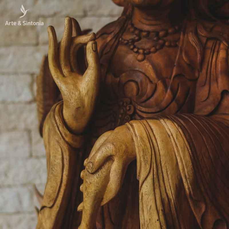 escultura estatua em madeira suar rain tree objetos decorativos decoracao indonesia balinesa kuan yin budista divindade carved carving entalhada madeira wood sculpture home decoration amazing deusa compaixao 6