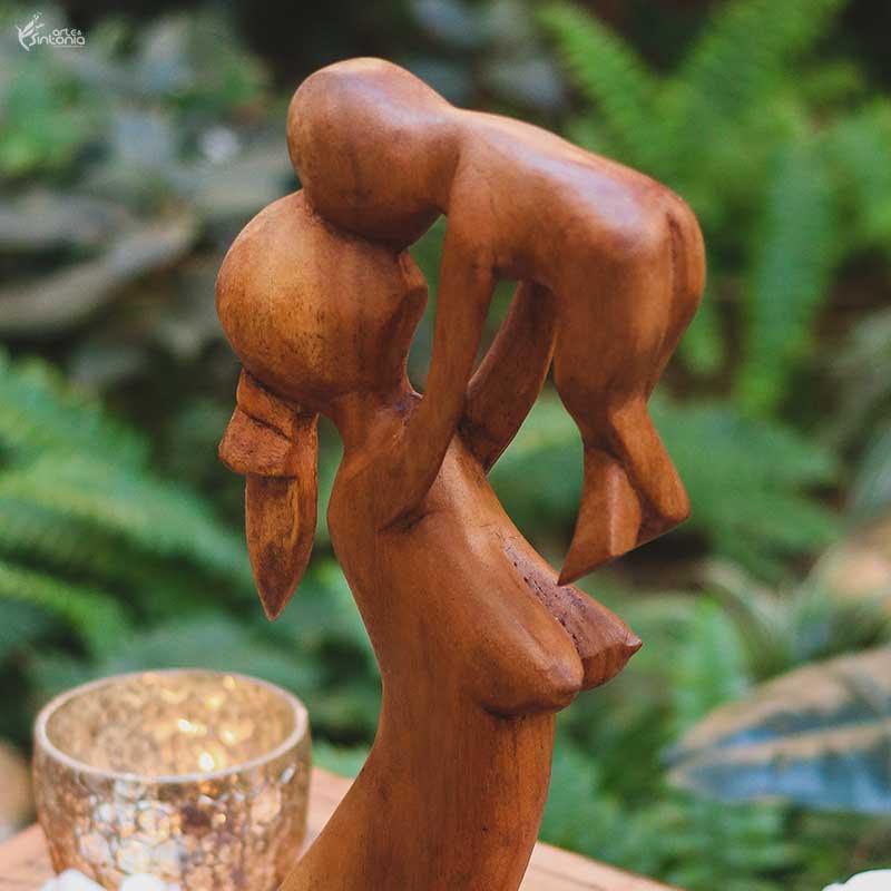 GL85 19 escultura madeira amor maderno artesanal filho home decor decoracao artesintonia 2