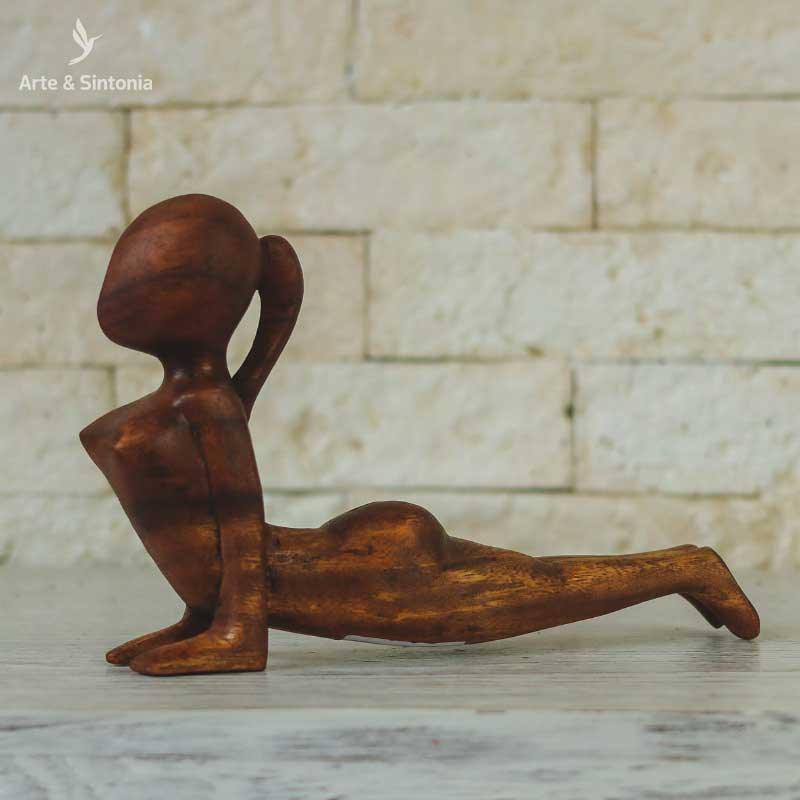 scultura madeira posicao mulher woman yoga abstrata home decor decoracao balinesa bali indonesia artesanal artesanato artesintonia yogini