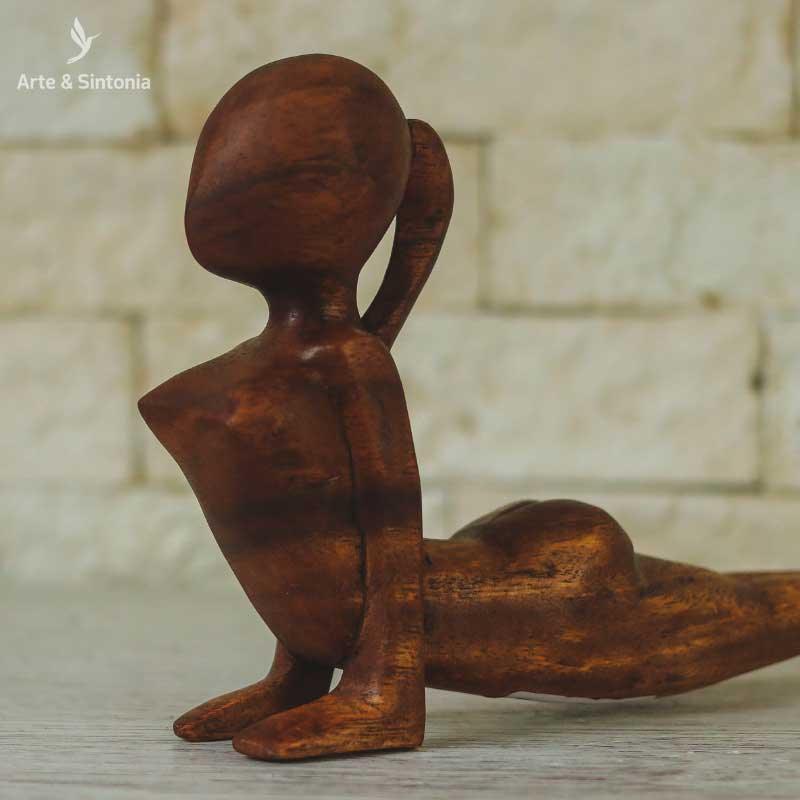 scultura madeira posicao mulher woman yoga abstrata home decor decoracao balinesa bali indonesia artesanal artesanato artesintonia yoga