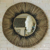 boho-round-natural-fiber-mirror-wall-art-bali-espelho-redondo-moldura-rustica-mandala-parede-palha-natural-desfiada-1espelho-fibras-naturais-boho-fibra-natural-artesintonia-decoracoes-artesintonia-bali-indonesia-redondo-80cm-1