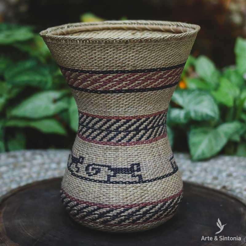 vaso-indigena-fibra-natural-rupestre-decorativo-home-decor-decoracao-etnica-artesanal-artesanato-brasileiro-artesintonia-8