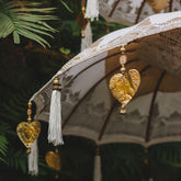 ombrelone-decorativo-branco-balines-decoracao-garden-jardim-casa-home-decor-artesintonia-guarda-sol-umbrella-artesanato-coração