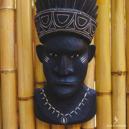 mascara-indigena-madeira-artesanal-artesanato-brasileiro-indigena-home-decor-decoracao-etnica-etnico-artistas-exclusivos-brasil-artesintonia-5