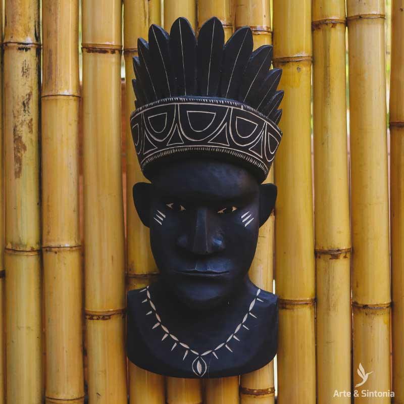 mascara-indigena-madeira-artesanal-artesanato-brasileiro-indigena-home-decor-decoracao-etnica-etnico-artistas-exclusivos-brasil-artesintonia-4