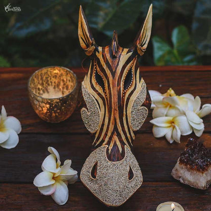 OK15 19 mascara mask decorativa madeira zebra areia jateada artesanal arte bali indonesia artesintonia 4