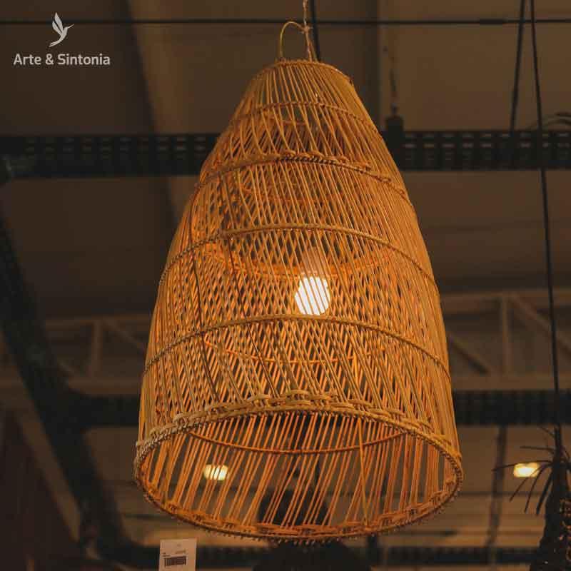 lustre pendente fibra natural boho indonesia bali iluminarias luminarias balinesas rattan decoracao casa sala artesintonia artesanal 1