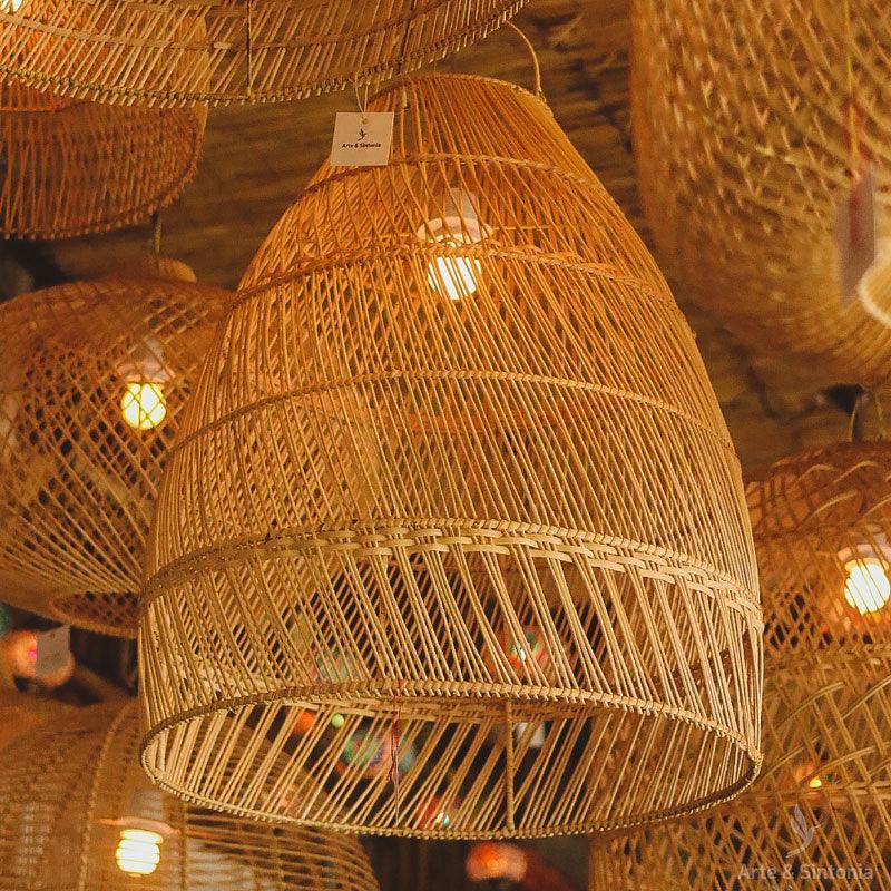 luminaria-pendente-rattan-produto-artesanal-artesanato-fibras-naturais-arte-bali-indonesia-decoracao-balinesa-artesintonia-1
