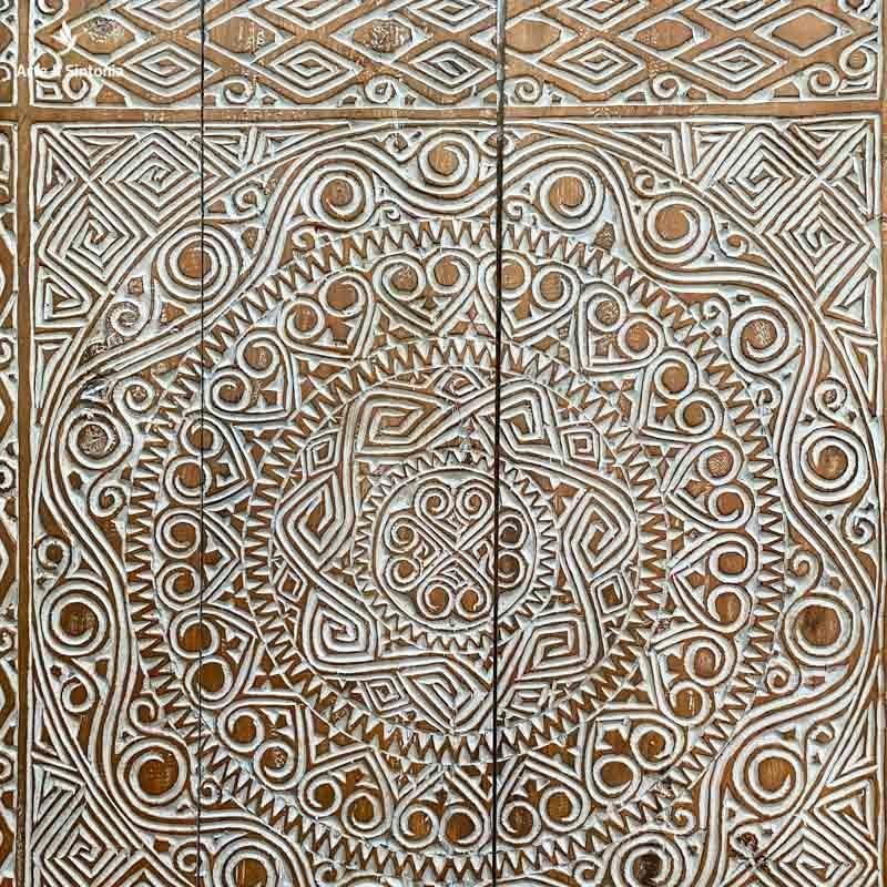 wood-panel-wall-art-east-timor-desenho-etnico-geometrico-ancestralidade-timor-leste-painel-madeira-entalhada-mandala-zen-home-decor-ethnic