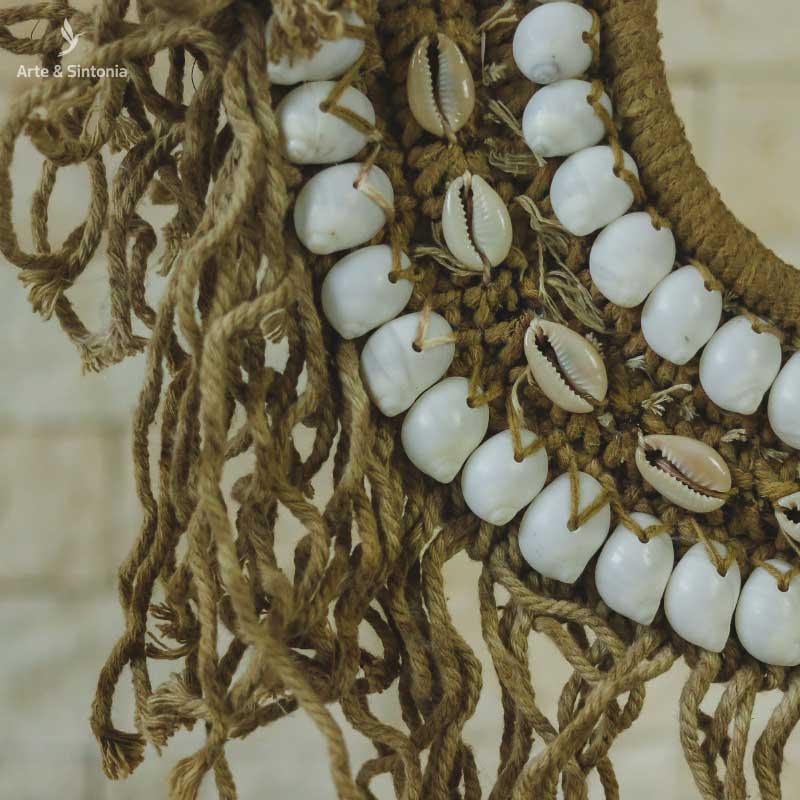 colar decorativo buzios concha home decor decoracao balinesa bali indonesia artesanal artesintonia boho terroso marrom natural fibras franjas 2