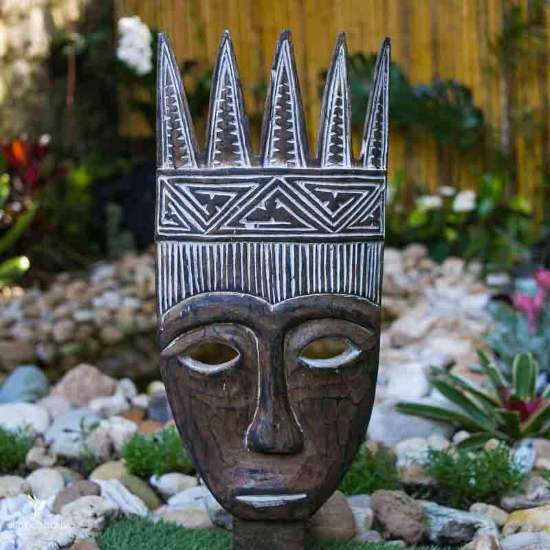 carranca-mascara-decorativa-coroa-timor-esculpida-entalhada-madeira-etnica-home-decoration-wall-wood-carved-artesintonia-6