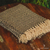 manta-home-decor-decorativa-geometrica-preta-branca-artesintonia-4
