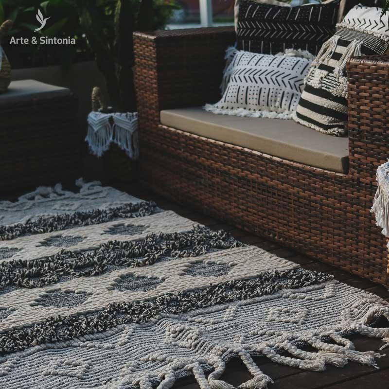 tapete-indiano-dupla-face-preto-branco-retangular-home-decor-decoracao-boho-artesintonia-textil-4