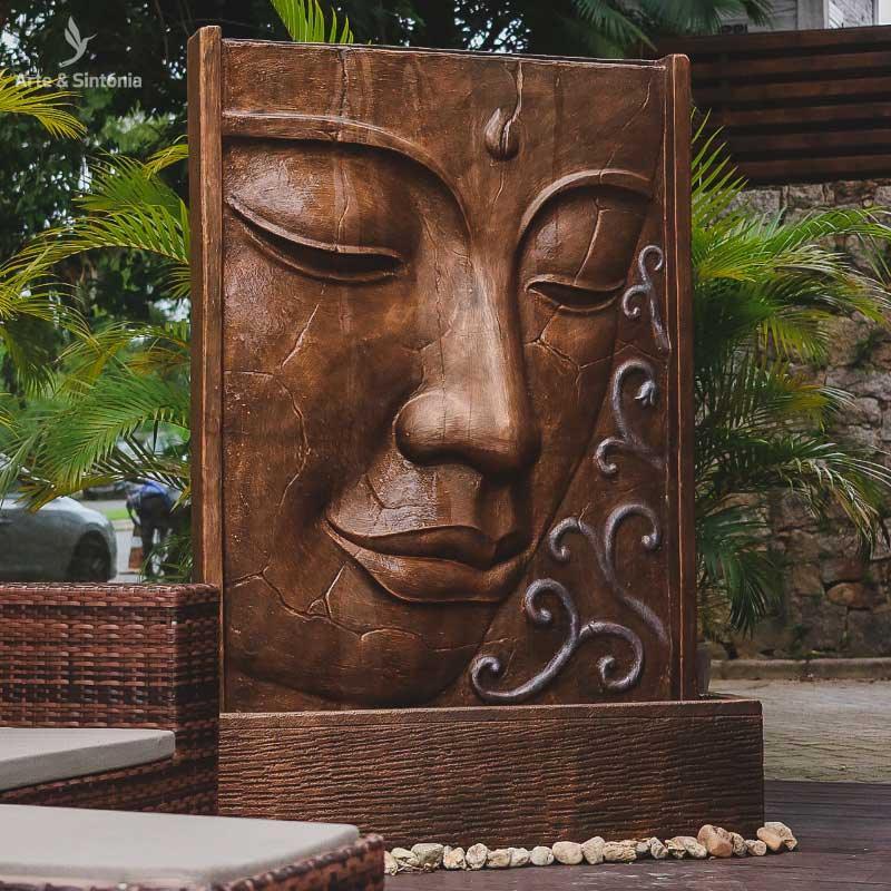 Objeto de decoração imponente em fibrocimento resistente: fonte face de Buda importada.