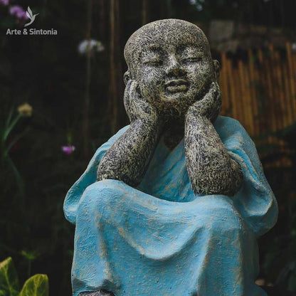 monge budista buda buddha budismo roupa azul jardim zen zen garden decor artesanal artesanato bali decor balines balinesa artesanal indonesia