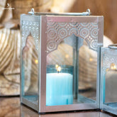 lanternas-decorativas-indianas-artesanato-indiano-velas-luminarias-iluminacao-casa-ambientes-externos-romantica-artesintonia-metal-vidro-9
