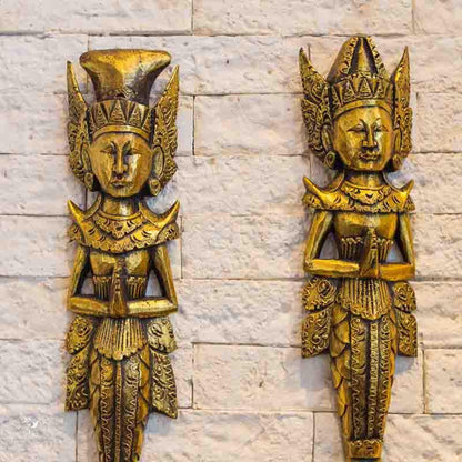 Transmita uma aura de paz e amor com o casal Rama e Sita em madeira artesanal balinesa, uma adição encantadora para sua decoração que reflete a rica cultura hindu 2